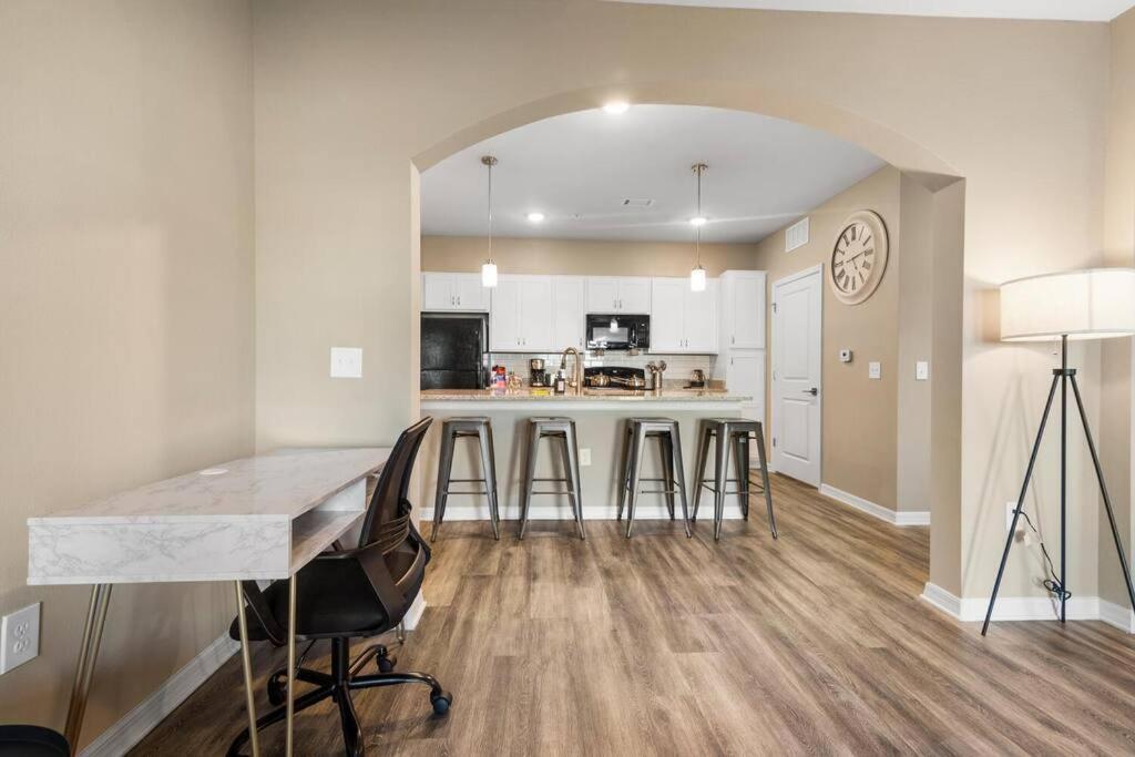 Elegant 2 Bedroom/2 Bath Condo With All Amenities Melbourne Exterior foto