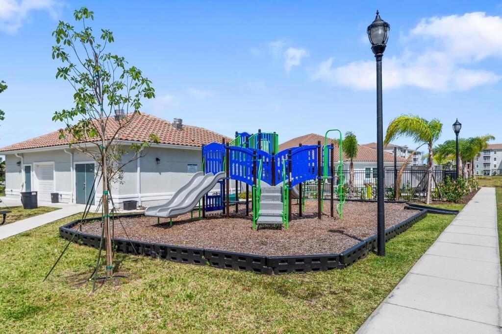 Elegant 2 Bedroom/2 Bath Condo With All Amenities Melbourne Exterior foto
